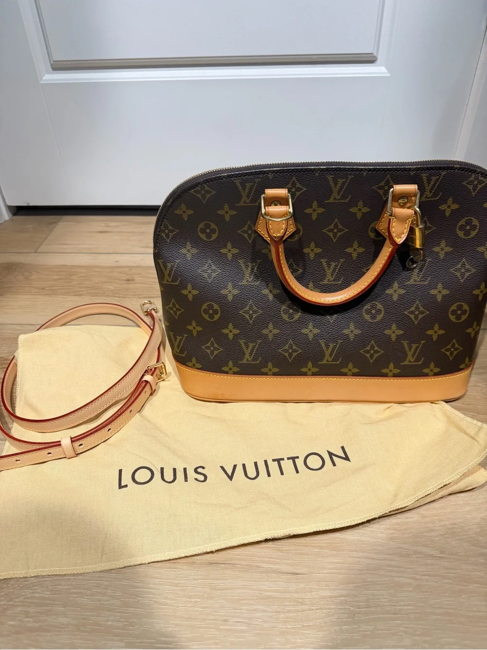 Louis Vuitton Alma PM